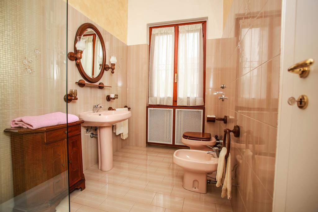 Bed and Breakfast Luna Bianca à Rozzano Extérieur photo